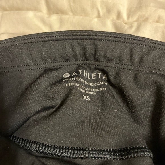 Athleta Women's Mesh Contender Capri Style Leggings Black Size: XS - Picture 4 of 5